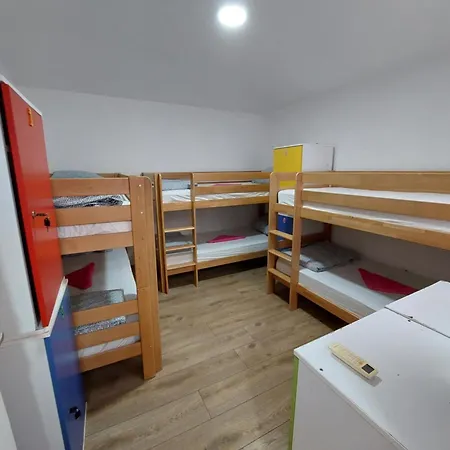 Hostel Downtown *